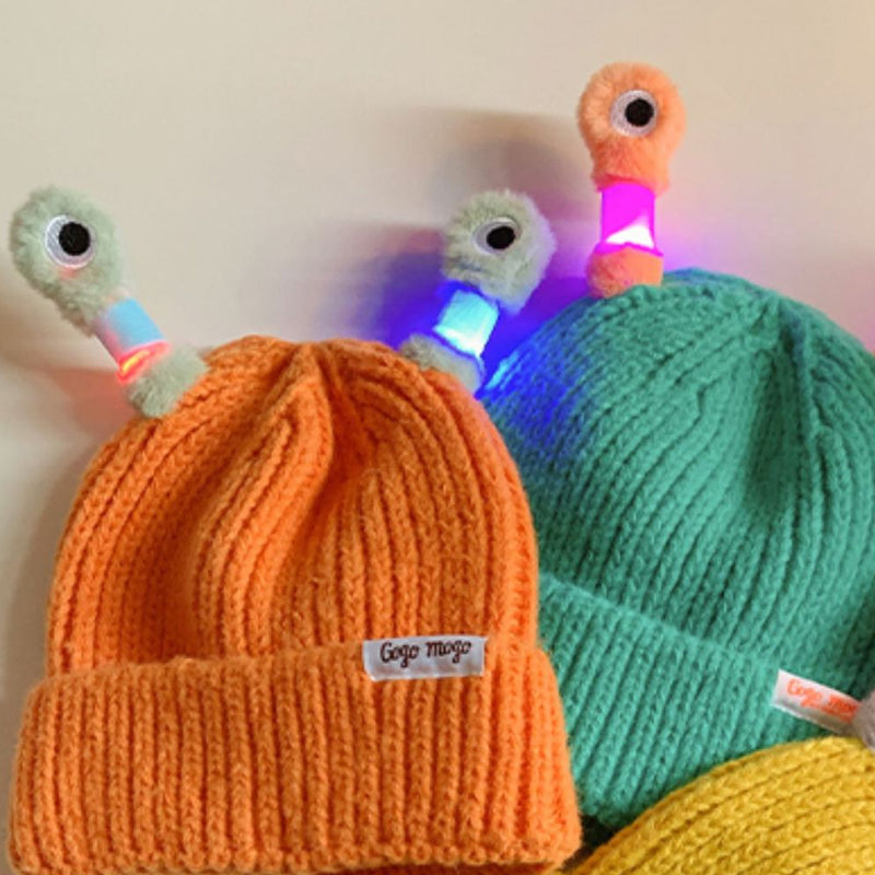 🐸Winter Parent-Child Cute Glowing Little Monster Knit Hat