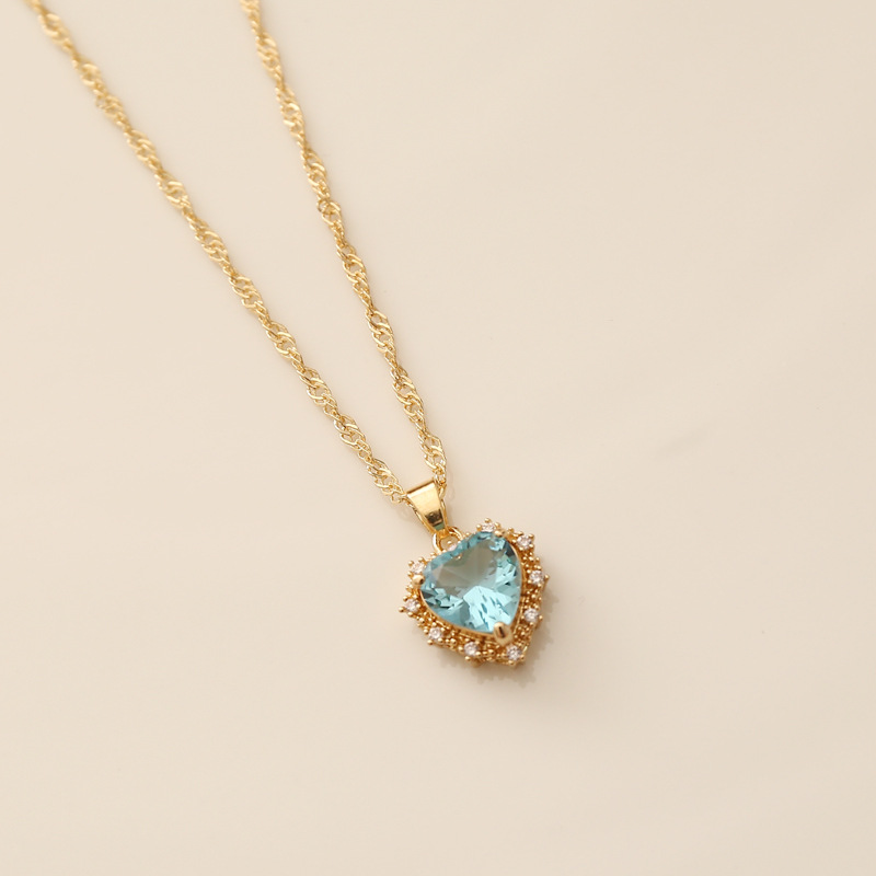 Zircon Heart Necklace Full of Diamonds